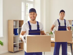 Should You Move Yourself or Hire Movers?
